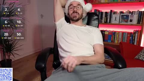 Callum online show from December 18, 1:02 pm