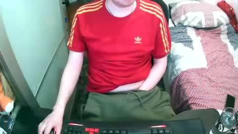 British Tom online show from June 21, 11:43 pm