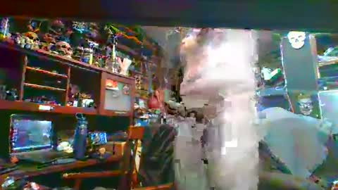 Snapshot of britzchris chatting on January 2, 2:11 am britzchris online show from January 2, 2:11 am