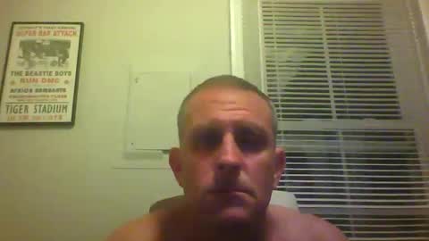 brodyb545755 online show from May 17, 2:52 am
