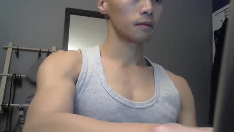 brokelee30 online show from January 2, 3:26 am