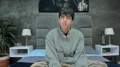 Bruce Hans online show from November 21, 12:15 pm