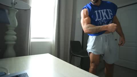 onlyfans BRUCESTRYKER online show from April 10, 4:25 pm