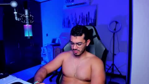 Snapshot of bruno_diaz31 chatting on October 22, 5:55 am Bruno online show from October 22, 5:55 am