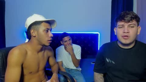 bryan_master77 online show from October 19, 3:00 am