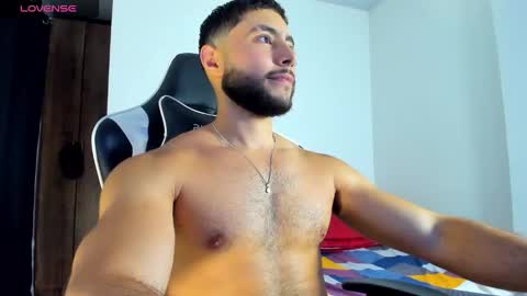 Snapshot of bryan_oficials chatting on September 20, 5:40 am bryan_oficials online show from September 20, 5:40 am