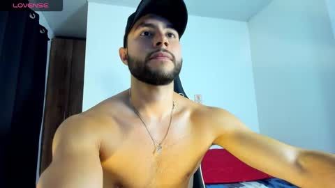 Snapshot of bryan_oficials chatting on October 13, 3:56 am bryan_oficials online show from October 13, 3:56 am