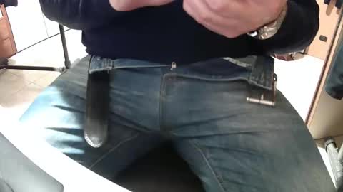 Andre73 online show from November 12, 6:35 pm