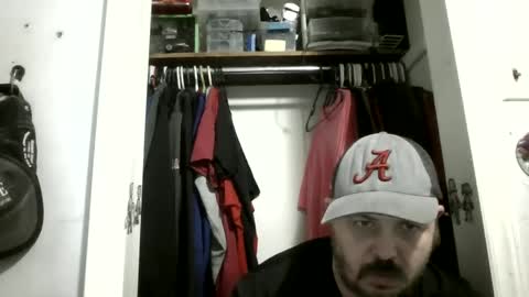 budsonly33 online show from January 9, 3:26 am