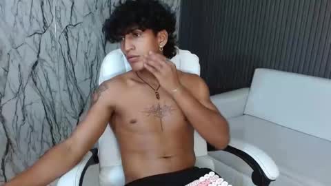 bull_cam online show from October 29, 7:06 pm