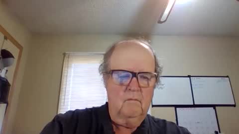 Snapshot of bullfrogg5050 chatting on October 17, 7:29 pm bullfrogg5050 online show from October 17, 7:29 pm