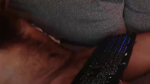 bummy2012 online show from December 19, 9:28 am