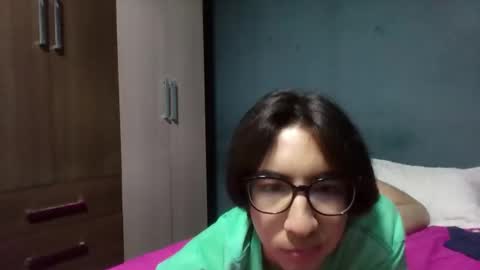 Bunny Wang online show from December 16, 4:41 am