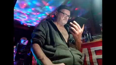 busterbuttplug online show from December 17, 3:03 am