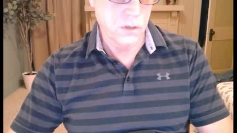 Snapshot of buttnakedfun954737 chatting on February 9, 12:19 pm Miles online show from February 9, 12:19 pm