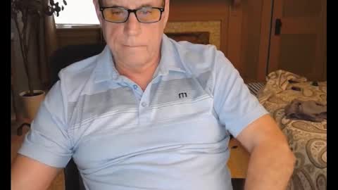 Snapshot of buttnakedfun954737 chatting on March 8, 12:39 pm Miles online show from March 8, 12:39 pm