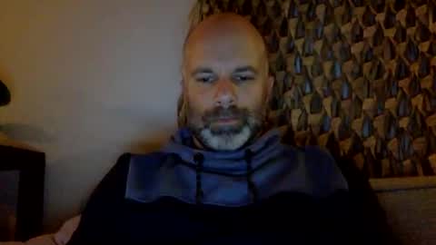 Snapshot of buurman1982isback chatting on October 8, 8:57 pm buurman1982isback online show from October 8, 8:57 pm
