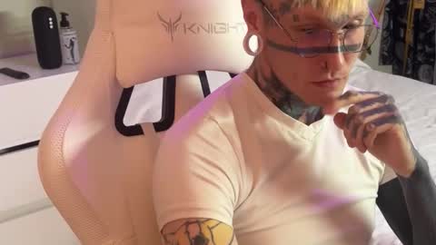 c10h15on online show from January 19, 9:11 am