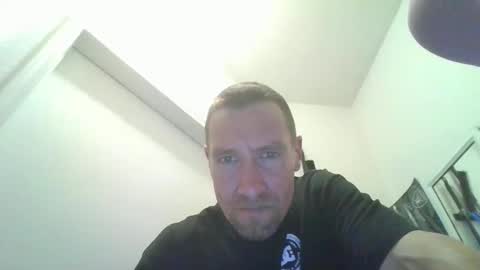 calbry82 online show from March 10, 9:26 am