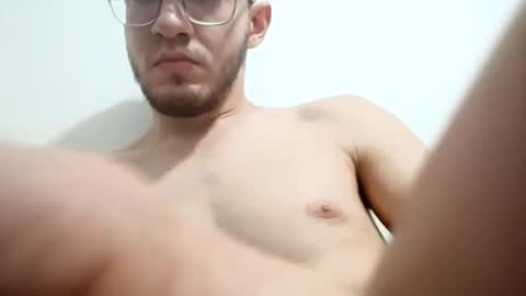 calenturalatina online show from February 24, 5:19 am