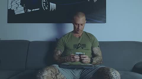 Calvin  online show from February 22, 7:48 pm