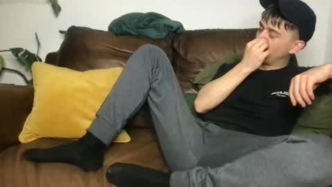 CamDoAttitude online show from April 12, 9:38 pm