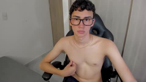 camiboy666 online show from December 16, 1:23 am