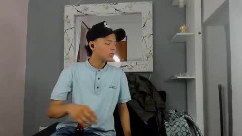 Snapshot of camillo_virgil chatting on September 12, 10:48 am Camillo Virgil online show from September 12, 10:48 am