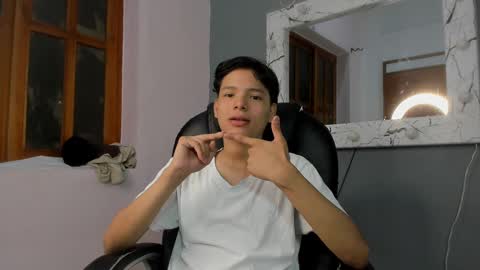 Snapshot of camillo_virgil chatting on October 8, 11:03 am Camillo Virgil online show from October 8, 11:03 am