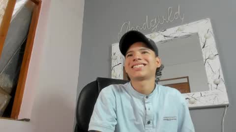 Snapshot of camillo_virgil chatting on September 27, 12:03 pm Camillo Virgil online show from September 27, 12:03 pm