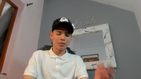 Snapshot of camillo_virgil chatting on September 30, 12:31 pm Camillo Virgil online show from September 30, 12:31 pm