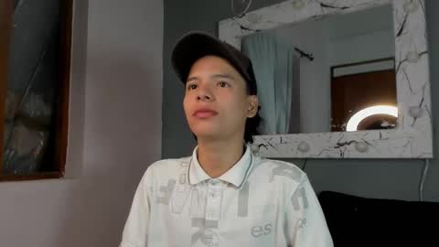Snapshot of camillo_virgil chatting on September 15, 11:00 am Camillo Virgil online show from September 15, 11:00 am