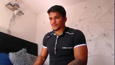Snapshot of camilo_contre21 chatting on October 21, 7:06 pm camilo_contre21 online show from October 21, 7:06 pm