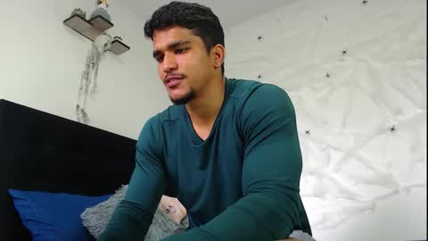 camilo_contre21 online show from October 23, 7:17 pm