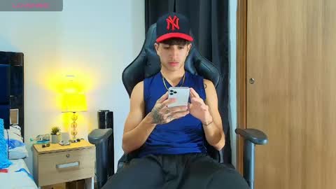 Camilo Bass online show from May 14, 1:58 am