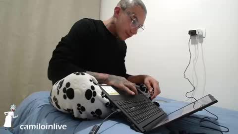 camiloinlive online show from March 12, 12:42 am