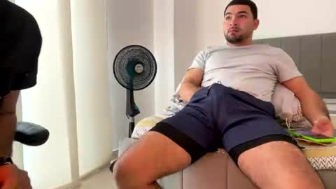 camilor_30 online show from June 19, 12:21 pm