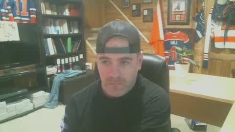 Snapshot of canadianboi6969 chatting on December 30, 3:47 am CanadianBacon6969 online show from December 30, 3:47 am
