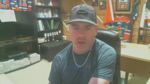 Snapshot of canadianboi6969 chatting on December 24, 3:05 am CanadianBacon6969 online show from December 24, 3:05 am