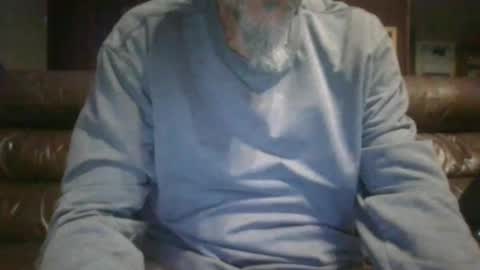 Snapshot of canadianchris1007 chatting on December 10, 4:56 am Chris online show from December 10, 4:56 am