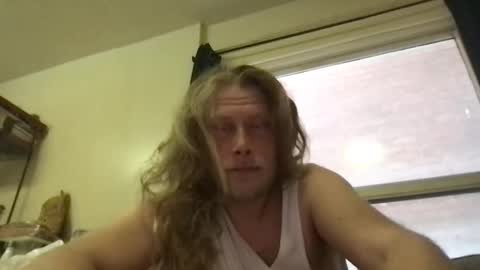 canadianDlight online show from February 13, 4:28 pm