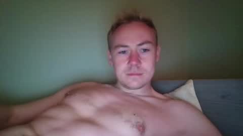 candy_boy_xoxo online show from April 26, 5:21 pm