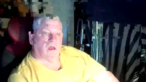 Snapshot of canoelicker69 chatting on October 9, 7:08 pm canoelicker69 online show from October 9, 7:08 pm