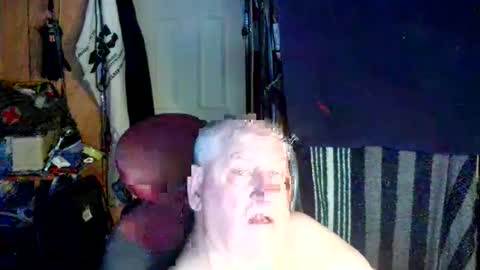 Snapshot of canoelicker69 chatting on October 14, 7:54 pm canoelicker69 online show from October 14, 7:54 pm