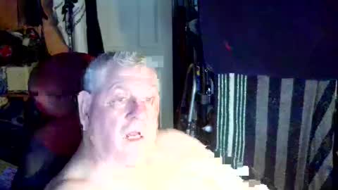 Snapshot of canoelicker69 chatting on October 18, 5:40 pm canoelicker69 online show from October 18, 5:40 pm