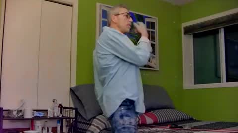 capricorne1965 online show from February 21, 11:28 pm