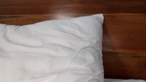 Snapshot of capt_oliver chatting on September 26, 6:11 am follow my twitter online show from September 26, 6:11 am