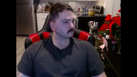 cardi_beans online show from January 6, 6:50 am