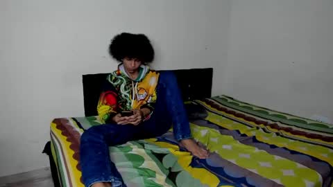 Carlos and Cristian  online show from May 31, 2:01 am