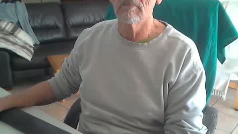 Snapshot of cargo69 chatting on March 2, 11:09 am cargo69 online show from March 2, 11:09 am